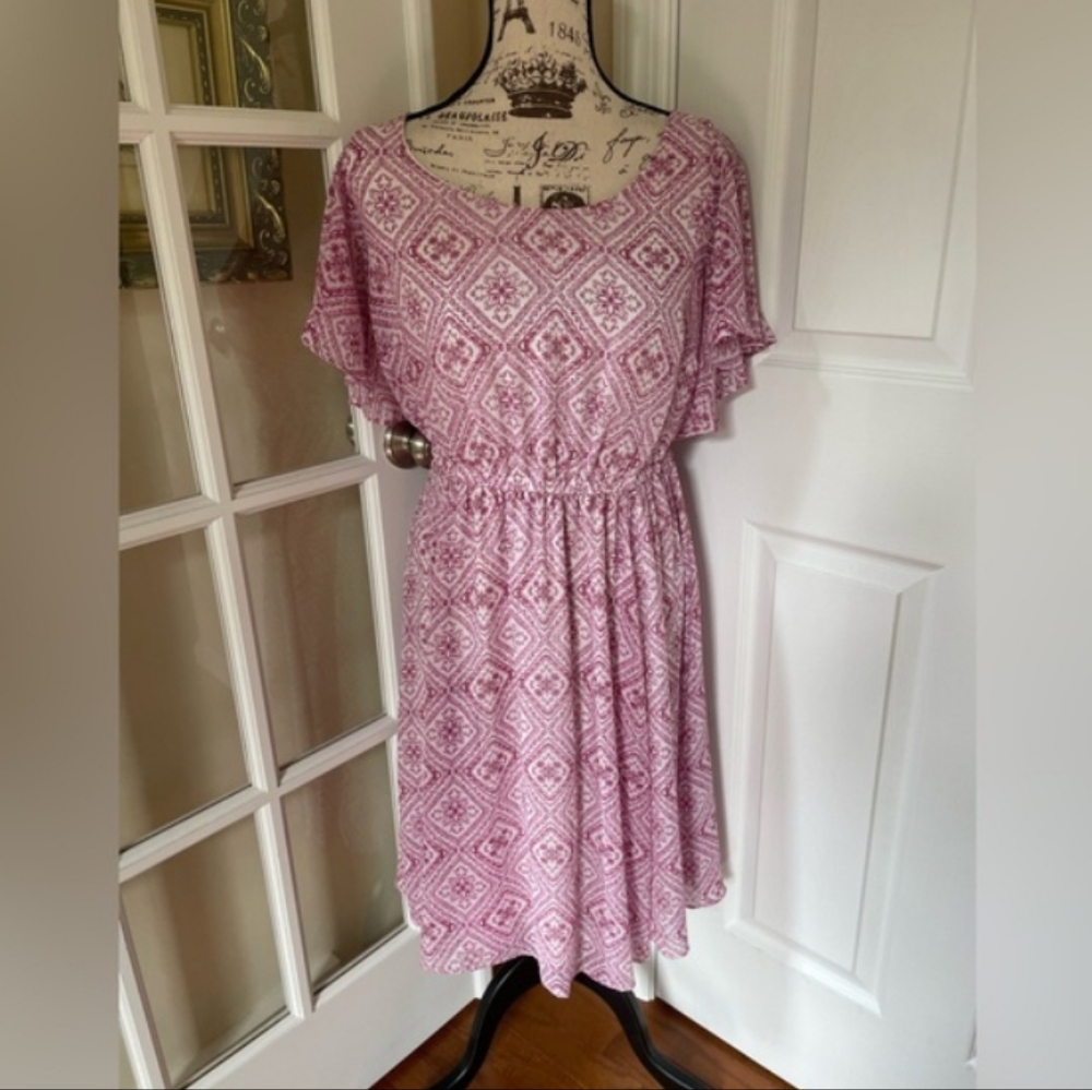 Torrid Pink Chiffon Dress Size 0